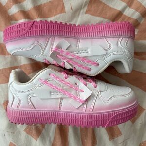 Unique hot pink spray paint effect sneakers brand new